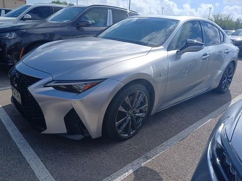 Used 2022 Lexus IS 350 F Sport AWD/4WD image 3