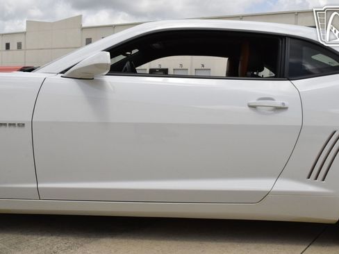 Used 2011 Chevrolet Camaro SS w/ RS Package image 30