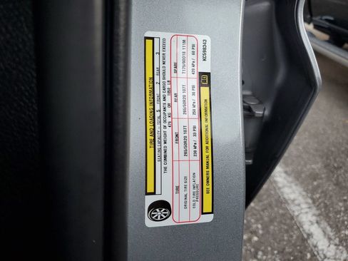 Used 2019 Jeep Grand Cherokee Overland RWD image 31