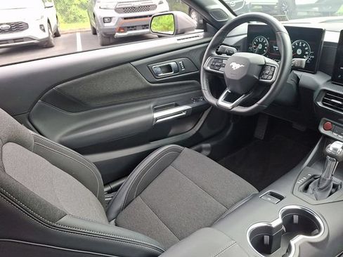 Used 2024 Ford Mustang GT RWD image 17