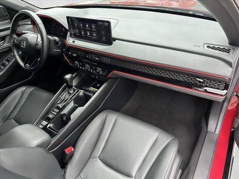 Used 2025 Honda Accord Sport image 30