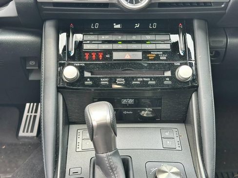 Used 2022 Lexus IS 350 F Sport AWD/4WD image 15