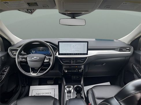 Used 2023 Ford Escape Platinum image 33