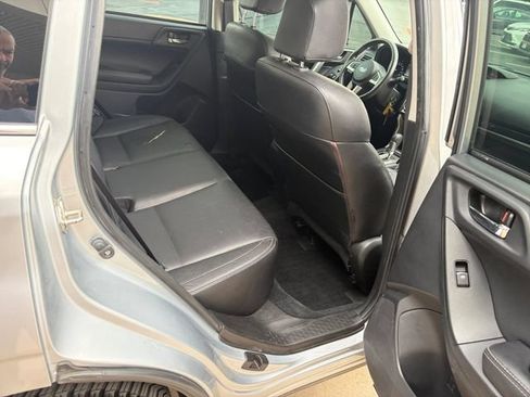 Used 2018 Subaru Forester 2.5i Limited AWD/4WD image 10