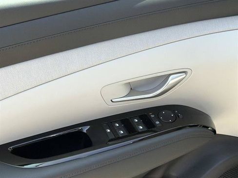 New 2026 Hyundai Tucson Limited AWD/4WD image 16
