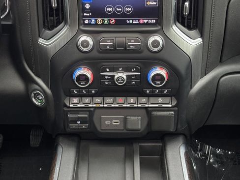 Used 2020 GMC Sierra 2500 Denali w/ Denali Ultimate Package AWD/4WD image 28