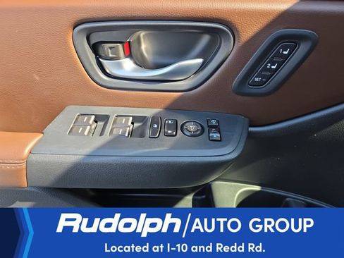 Used 2023 Honda Pilot Elite image 12