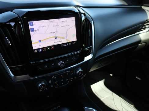 Used 2023 Chevrolet Traverse RS w/ LPO, Floor Liner Package AWD/4WD image 20