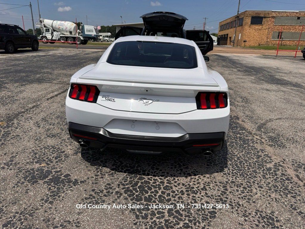 Used 2024 Ford Mustang Premium RWD image 6