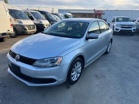 Used 2011 Volkswagen Jetta SE image 43