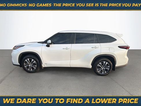 Used 2025 Toyota Highlander XLE AWD/4WD image 7