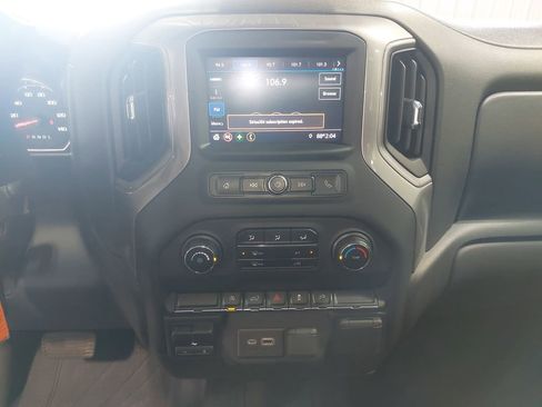 Used 2021 Chevrolet Silverado 1500 Custom w/ LPO, Dark Essentials Package AWD/4WD image 20