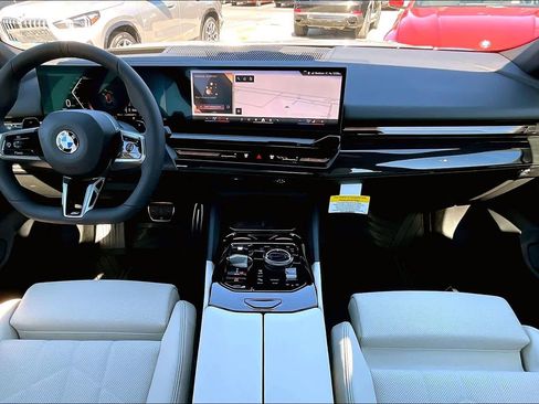 New 2026 BMW 530i 530i w/ M Sport Package image 5