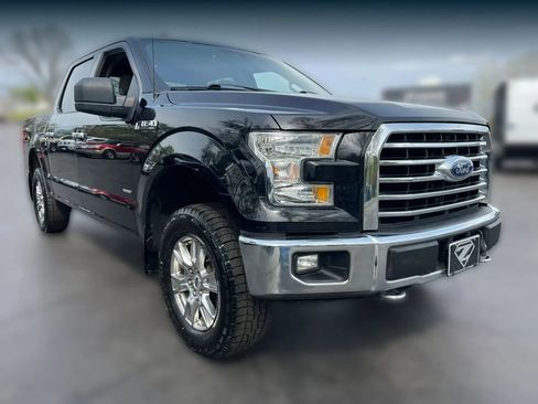Used 2017 Ford F150 XLT w/ XTR Package image 3