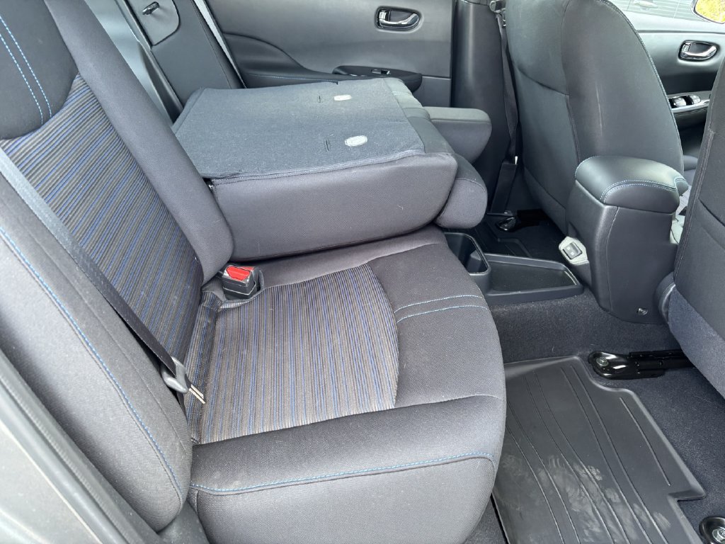Used 2024 Nissan Leaf SV Plus FWD image 29