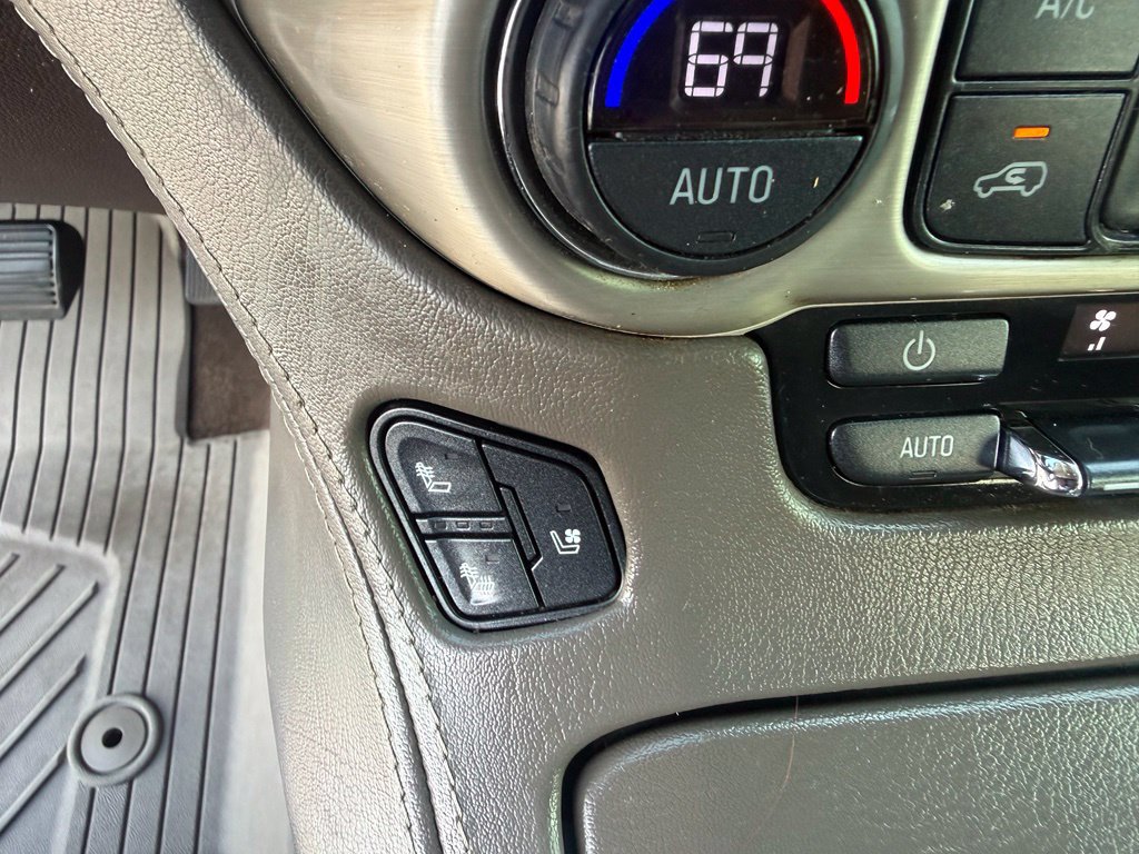 Used 2018 GMC Yukon Denali RWD image 37