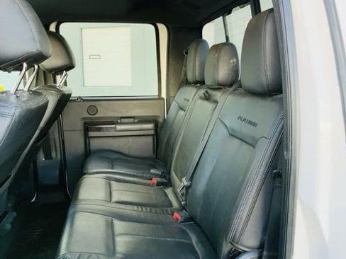 Used 2016 Ford F350 Platinum w/ Platinum Package image 12