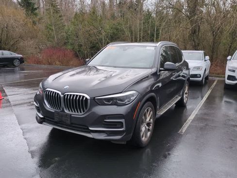 Used 2023 BMW X5 xDrive40i image 2