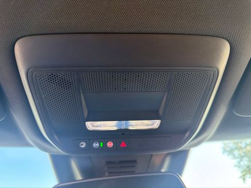 Used 2024 Chevrolet Equinox EV LT FWD image 29