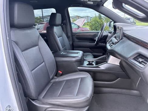 Used 2022 Chevrolet Tahoe Z71 w/ Z71 Off-Road Package AWD/4WD image 22