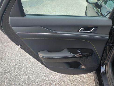 Used 2025 Kia K5 GT FWD image 29