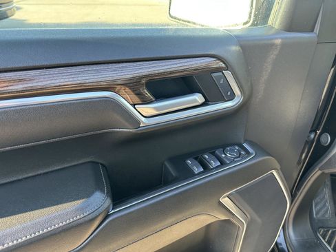 Used 2025 Chevrolet Silverado 1500 LT w/ Work Truck Package AWD/4WD image 15
