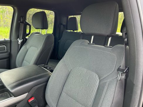 Used 2022 RAM 1500 Big Horn AWD/4WD image 13