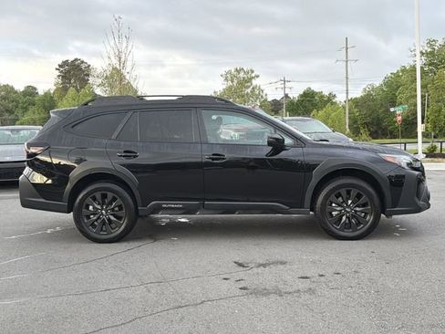 Used 2025 Subaru Outback Onyx Edition image 2