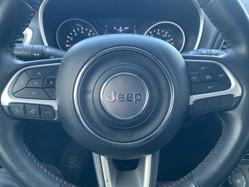 Used 2017 Jeep Compass Latitude image 14