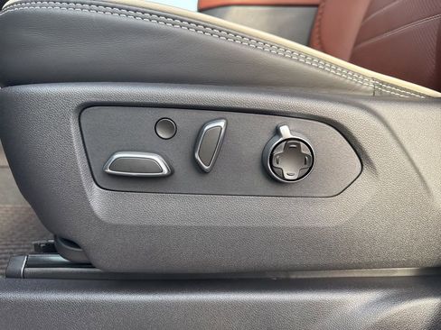 New 2026 GMC Sierra 1500 Denali Ultimate w/ LPO, Black Badging Package image 13