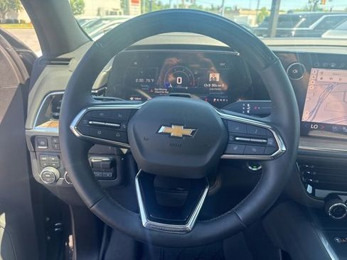 Used 2026 Chevrolet Tahoe High Country AWD/4WD image 7