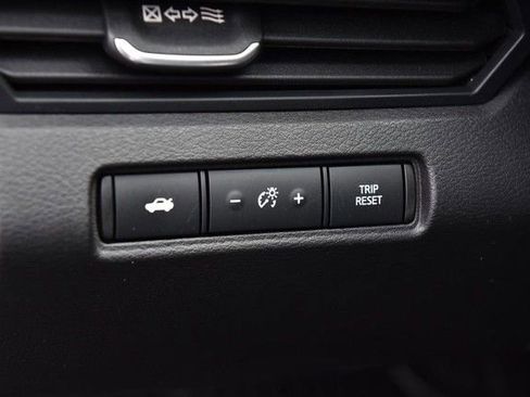 Certified 2025 Nissan Altima 2.5 SV image 11