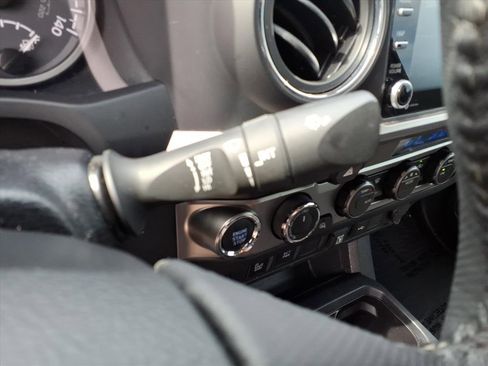 Used 2023 Toyota Tacoma SR5 image 22