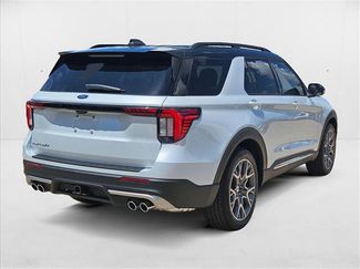 New 2025 Ford Explorer Platinum w/ Ultimate Package video 2