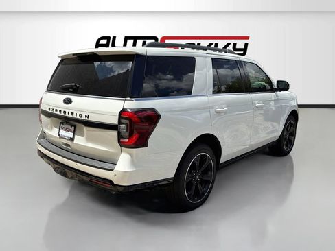 Used 2024 Ford Expedition Limited RWD image 7