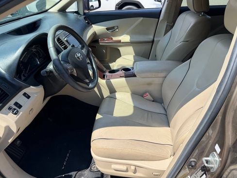 Used 2012 Toyota Venza Limited AWD/4WD image 23