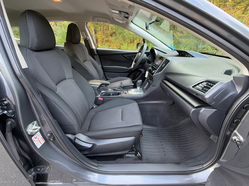 Used 2018 Subaru Impreza 2.0i Premium image 25