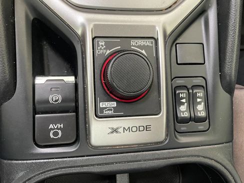 Used 2022 Subaru Forester Premium image 38