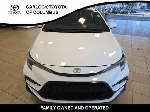 Used 2026 Toyota Corolla SE FWD image 4