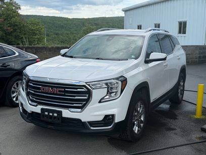 Used 2023 GMC Terrain SLT w/ Infotainment Package II