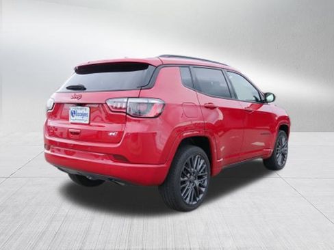 Used 2023 Jeep Compass Limited image 3