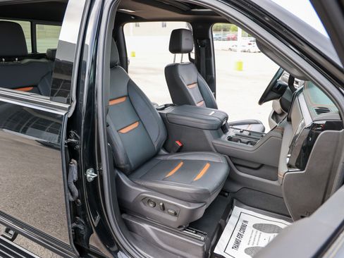 Used 2024 GMC Sierra 2500 AT4 w/ AT4 Premium Plus Package AWD/4WD image 51