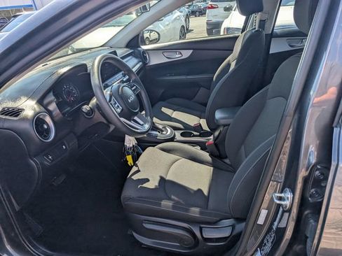 Used 2024 Kia Forte LXS FWD image 13
