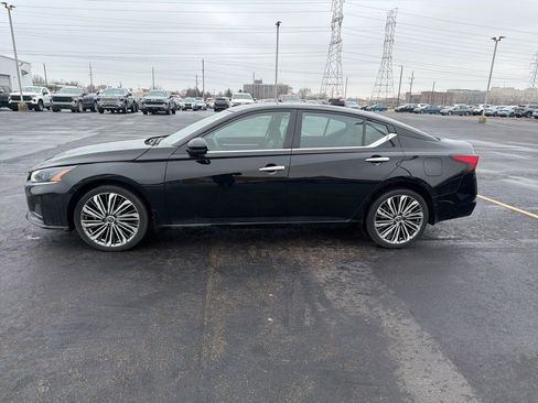 Used 2023 Nissan Altima 2.5 SL image 1