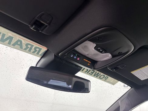 Used 2024 Chevrolet Colorado W/T image 16