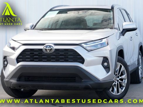 Used 2022 Toyota RAV4 XLE Premium image 1