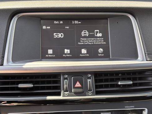 Used 2018 Kia Optima S image 16