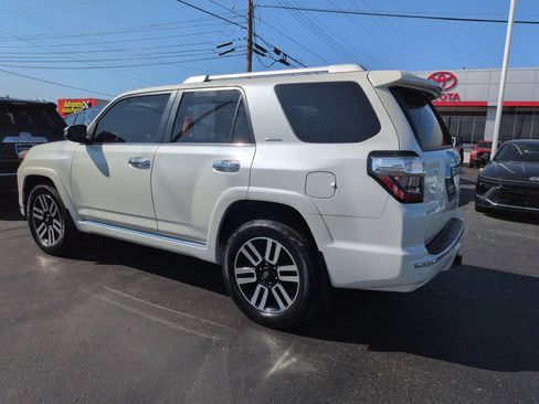 Used 2022 Toyota 4Runner Limited AWD/4WD image 3