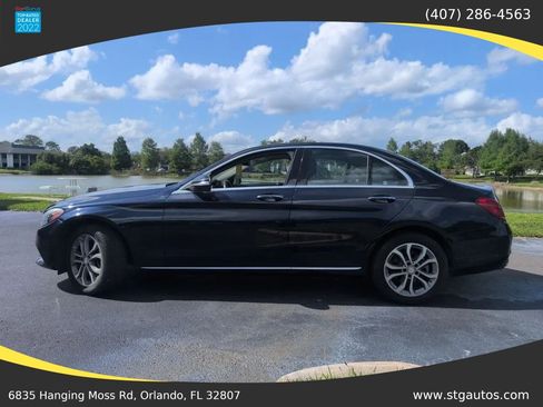Used 2015 Mercedes-Benz C 300 4MATIC Sedan image 2