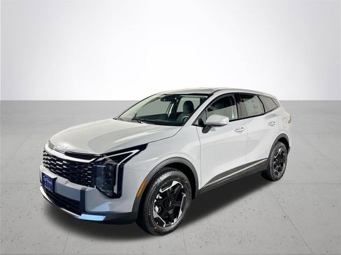 New 2026 Kia Sportage S image 2